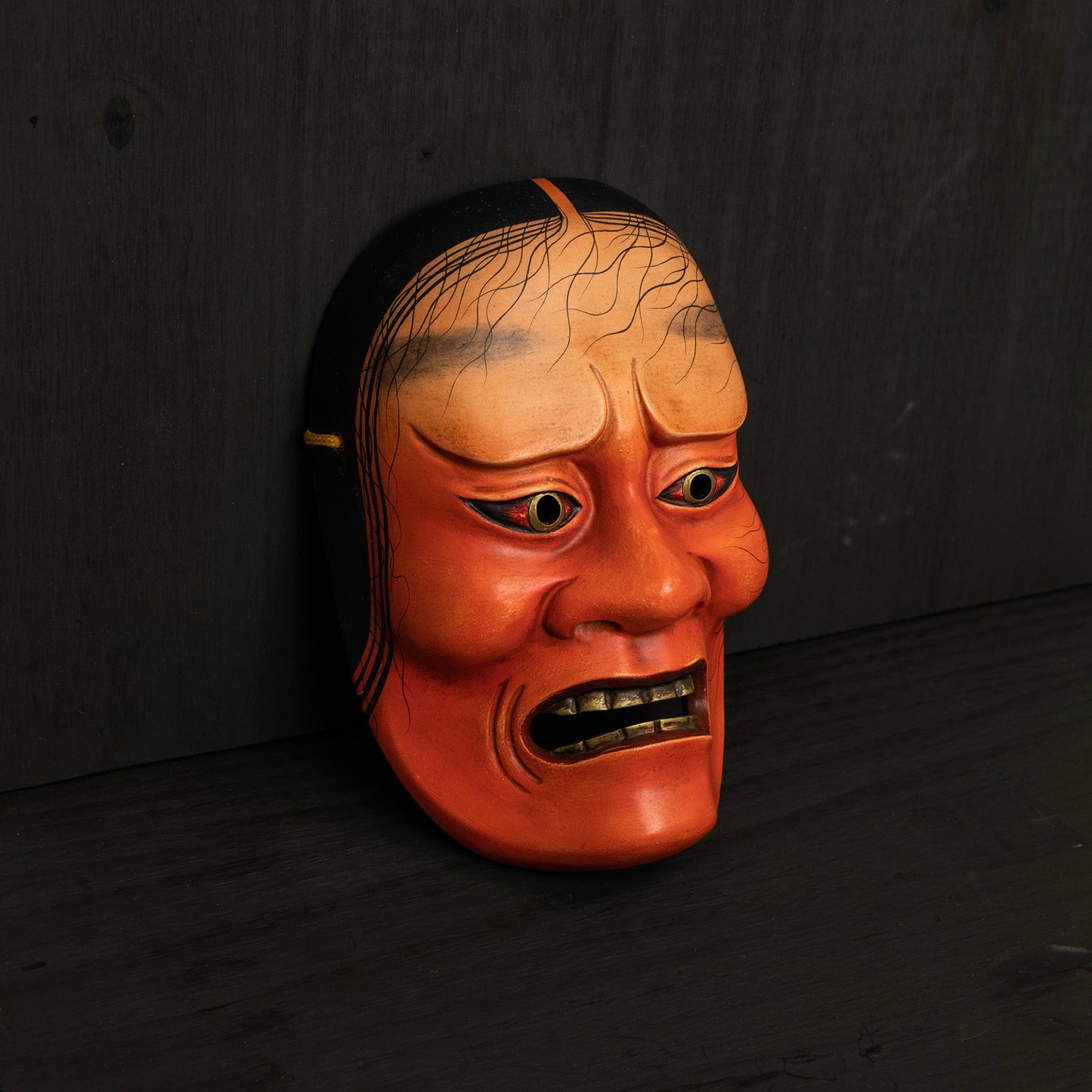 Red Hasihime Mask on the floor