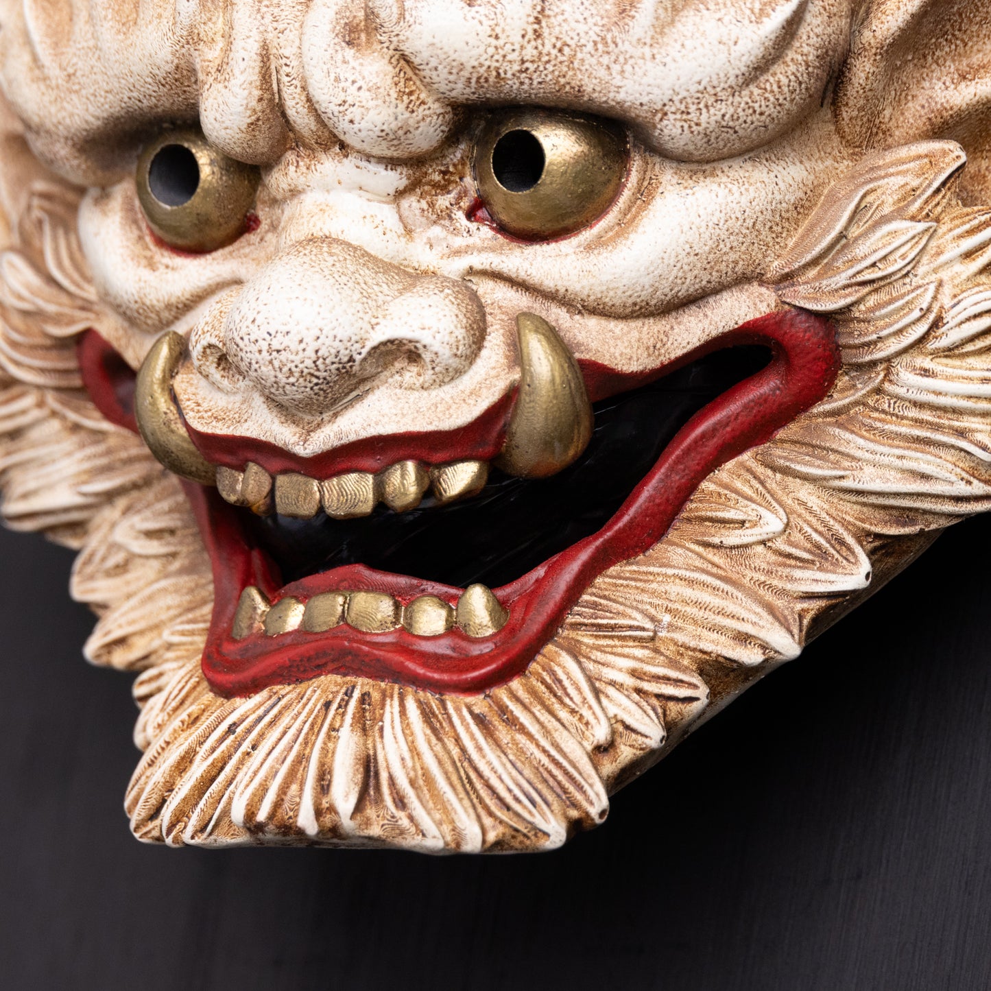 Raijin mask.